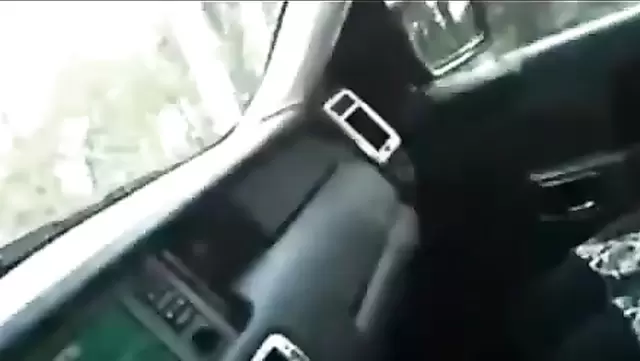 Adam, ıslak Türk kızının videosunu çekti.
