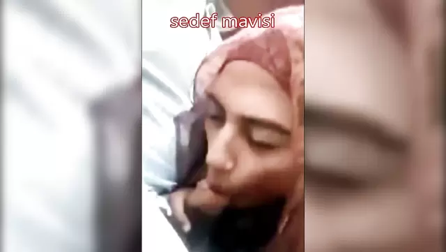 Ateşli Türk hatun, komşusuna ağızla zevk veriyor.